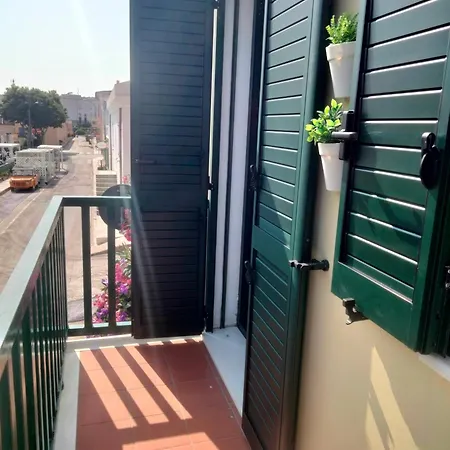 Casetta Sul Porticciolo * スティンティーノ
